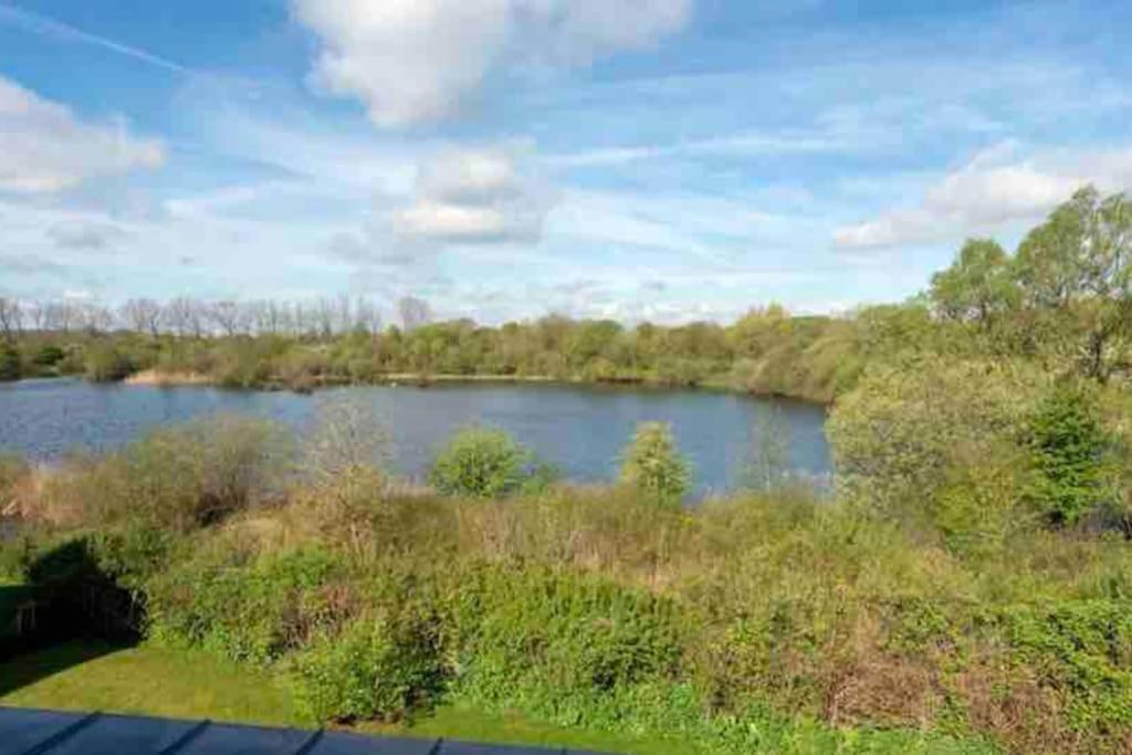 Reed Warbler - Hm111 - Lower Mill Estate Penthouse Apartment With Spa Access Somerford Keynes Extérieur photo